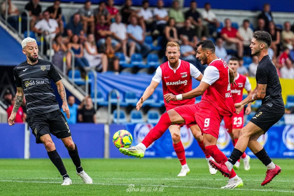 陷入短暂的 陷入短暂的